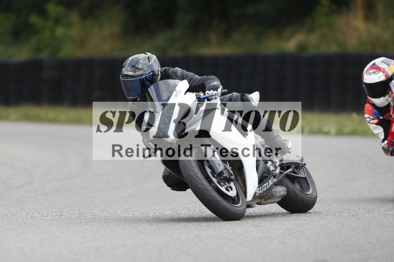 /30 23.06.2025 Get Faster Caremotion ADR/Rider Academy gruen/10